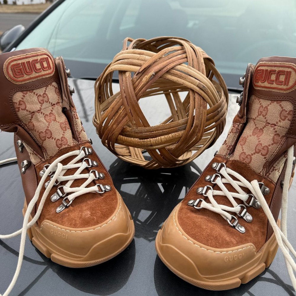 GUCCI Flashtrek Men's Brown Suede Leather Lace Up Hiking Boots Great Condition